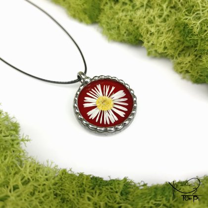 Szklany medalion z kwiatem, technika Tiffany, biżuteria ręcznie robiona, rękodzieło artystyczne, handmade, biżuteria artystyczna, biżuteria handmade, biżuteria damska, biżuteria męska, biżuteria ze szkła, szklana biżuteria, naszyjnik, szkło witrażowe